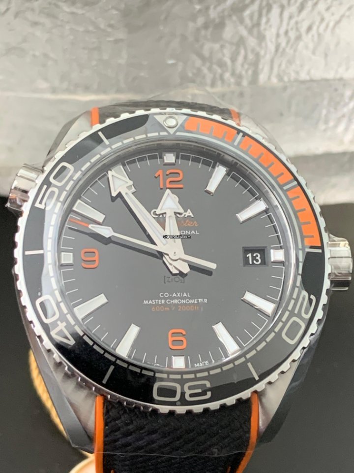 Seamaster Planet Ocean 215.32.44.21.01.001 600m 43.5.