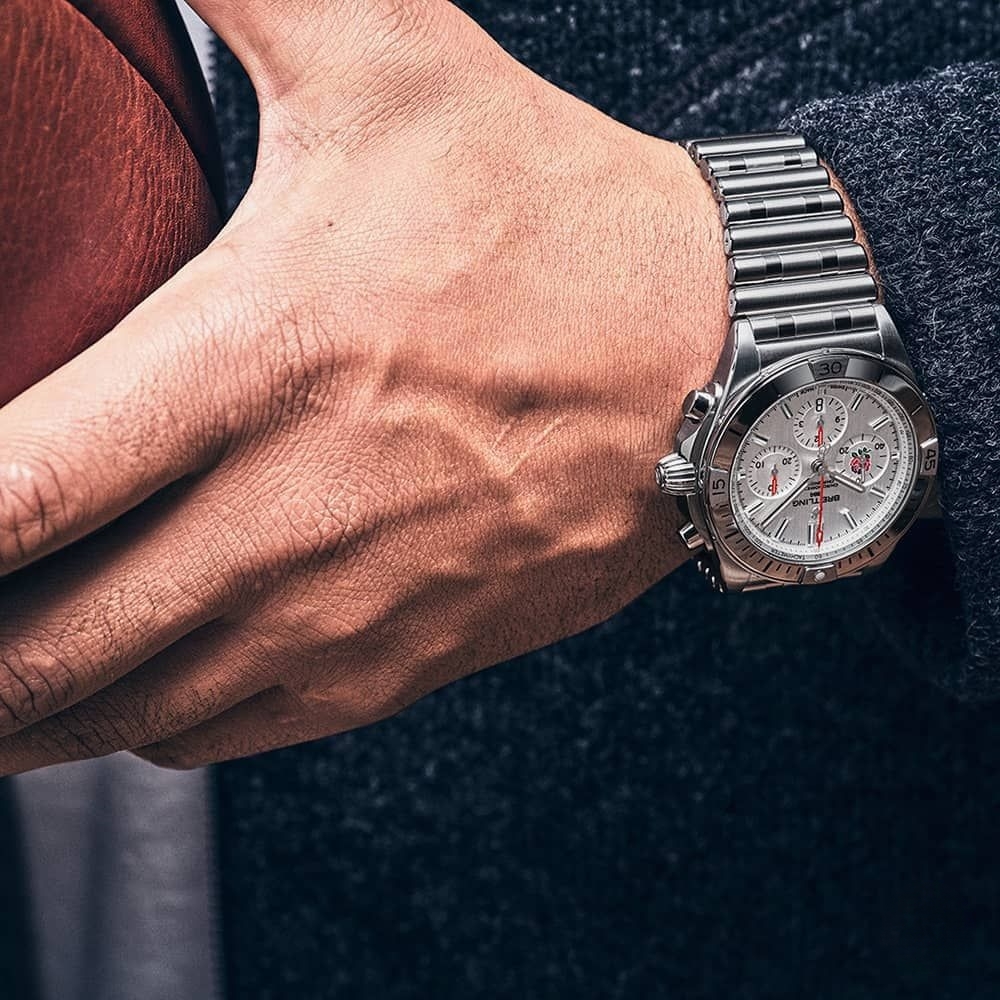 Breitling Chronomat B01 42 Six Nations England AB0134A71A1A1