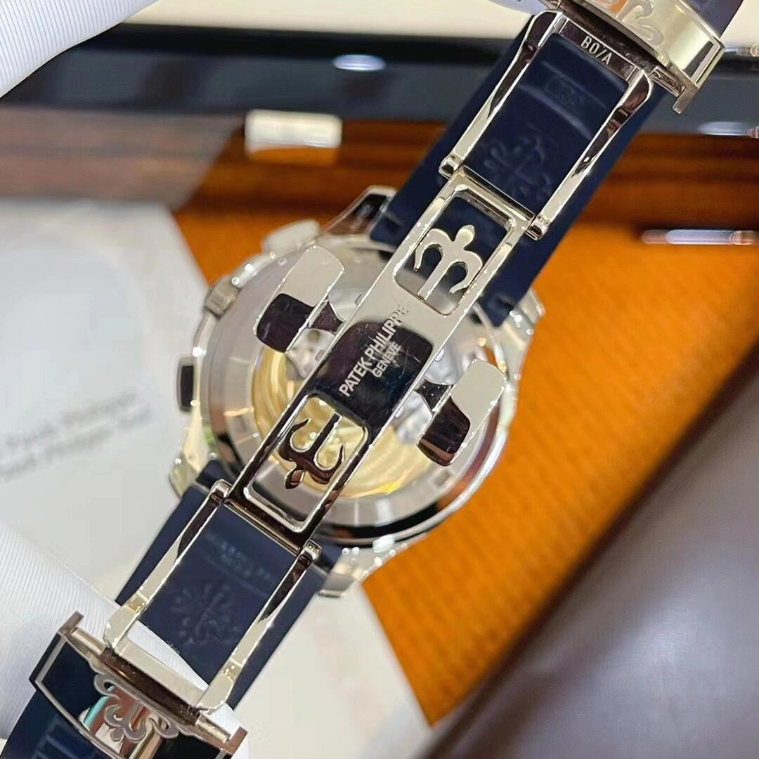 Patek Philippe Aquanaut Mens Watch 5968G-001