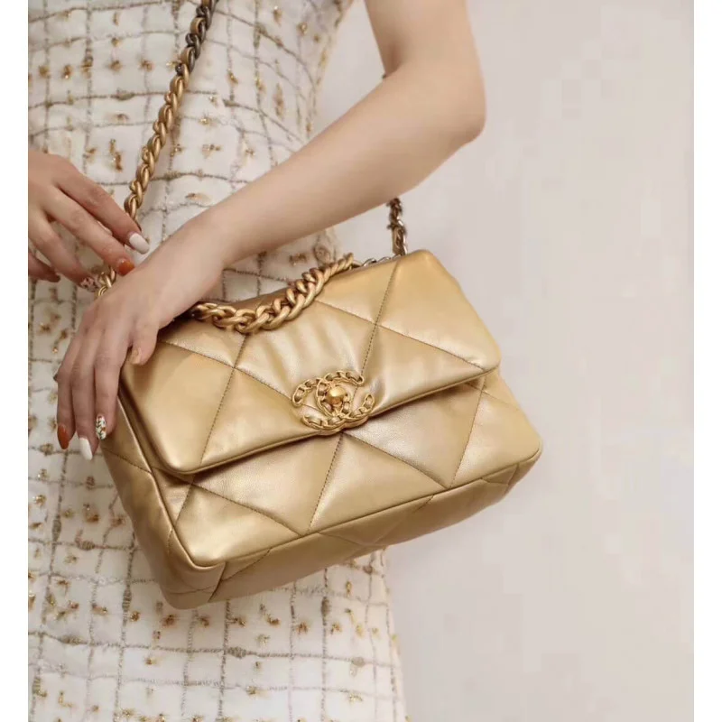 Chanel 19 Flap Bag As1160 Gold