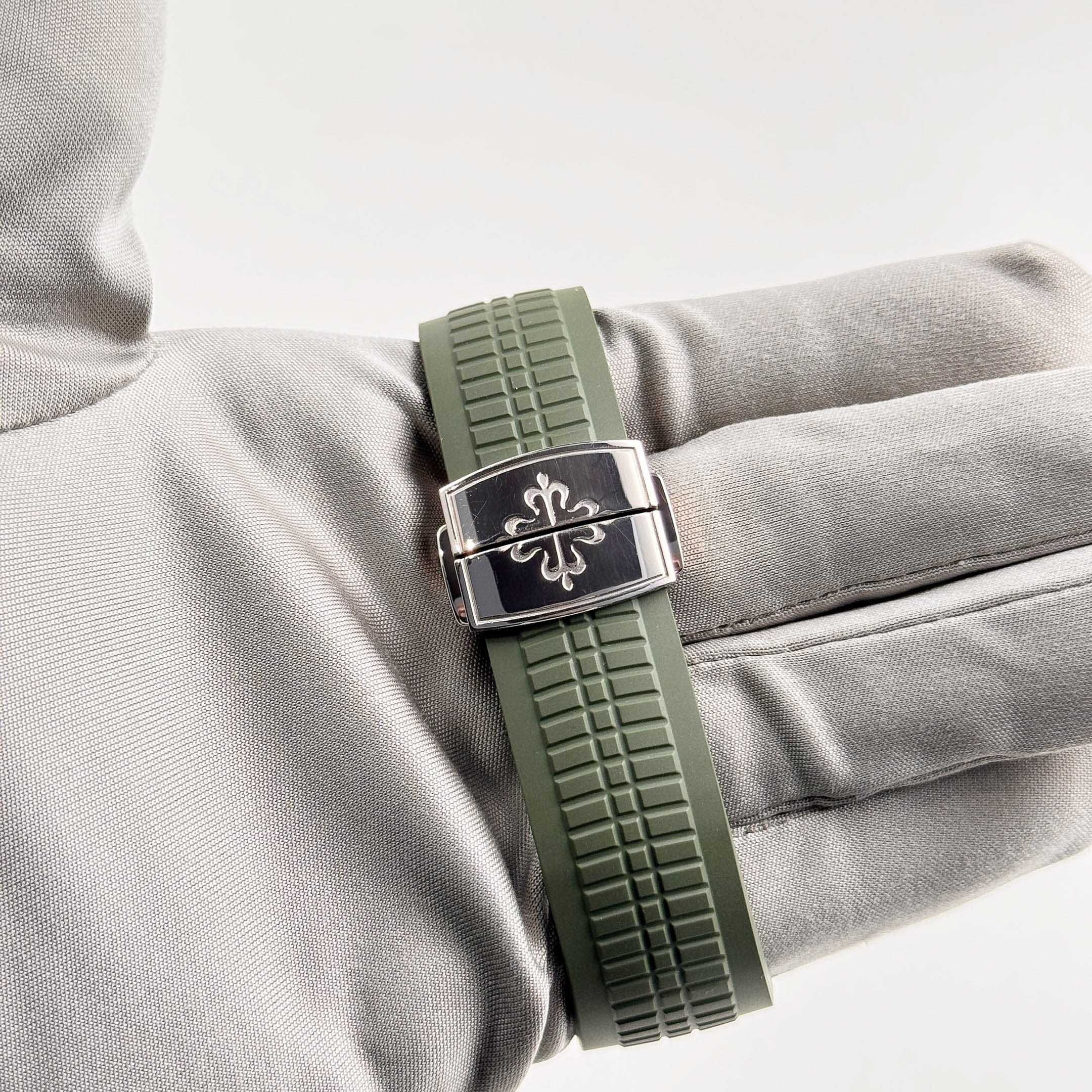 Patek Philippe Aquanaut Khaki Green Dial Watch 5168G-010