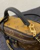 Louis Vuitton Vanity Chain Pouch M47125