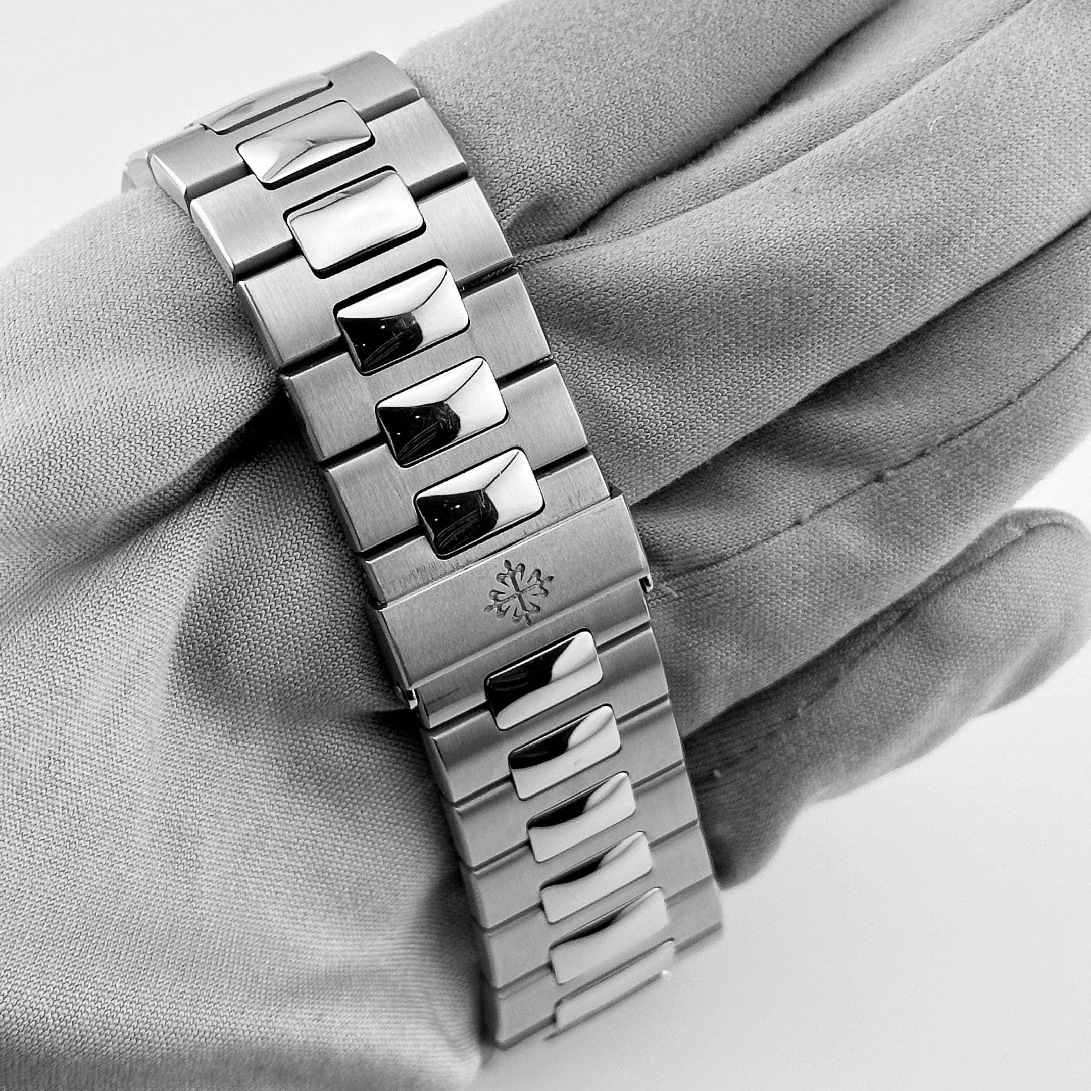 Patek Philippe Nautilus Steel 5726-1A-014 with Black Gradated dial