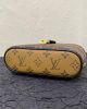 Louis Vuitton Vanity Chain Pouch M47125