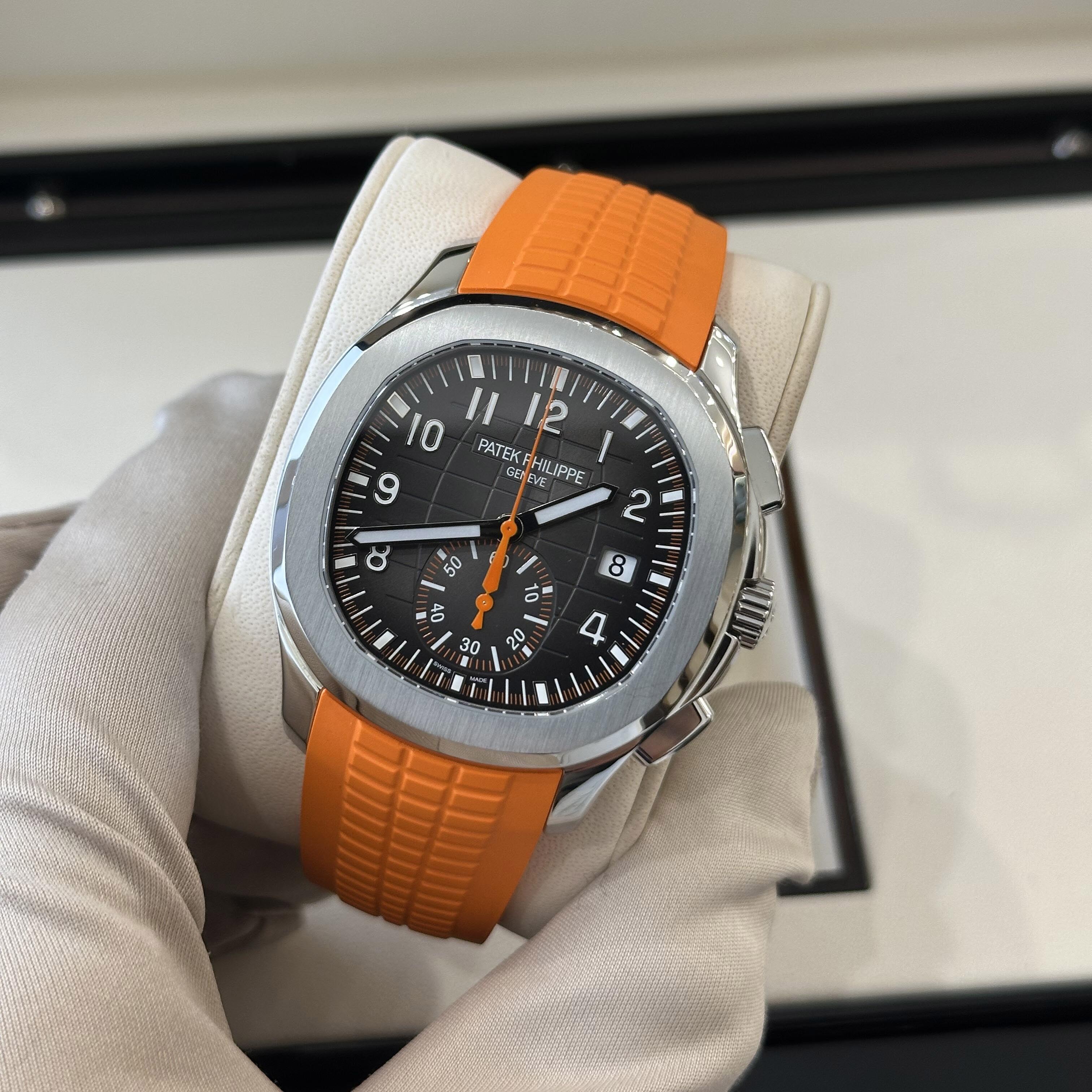 Patek Philippe Aquanaut Orange Dial Automatic Men's Chronograph Watch 5968A-001