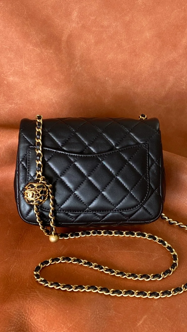 Chanel Classic Bag Black For Women, Women’s Bags 7.1in/18cm