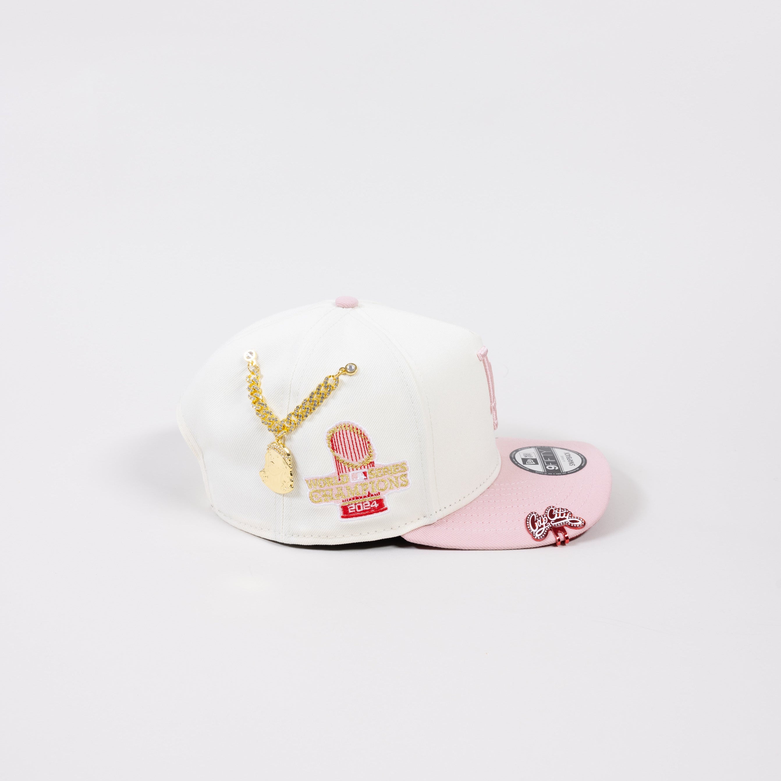 NEW ERA EXCLUSIVE 9FIFTY A-FRAME CHROME/ SOFT PINK LOS ANGELES DODGERS SNAPBACK W/ 2024 WORLD SERIES CHAMPIONS SIDE PATCH