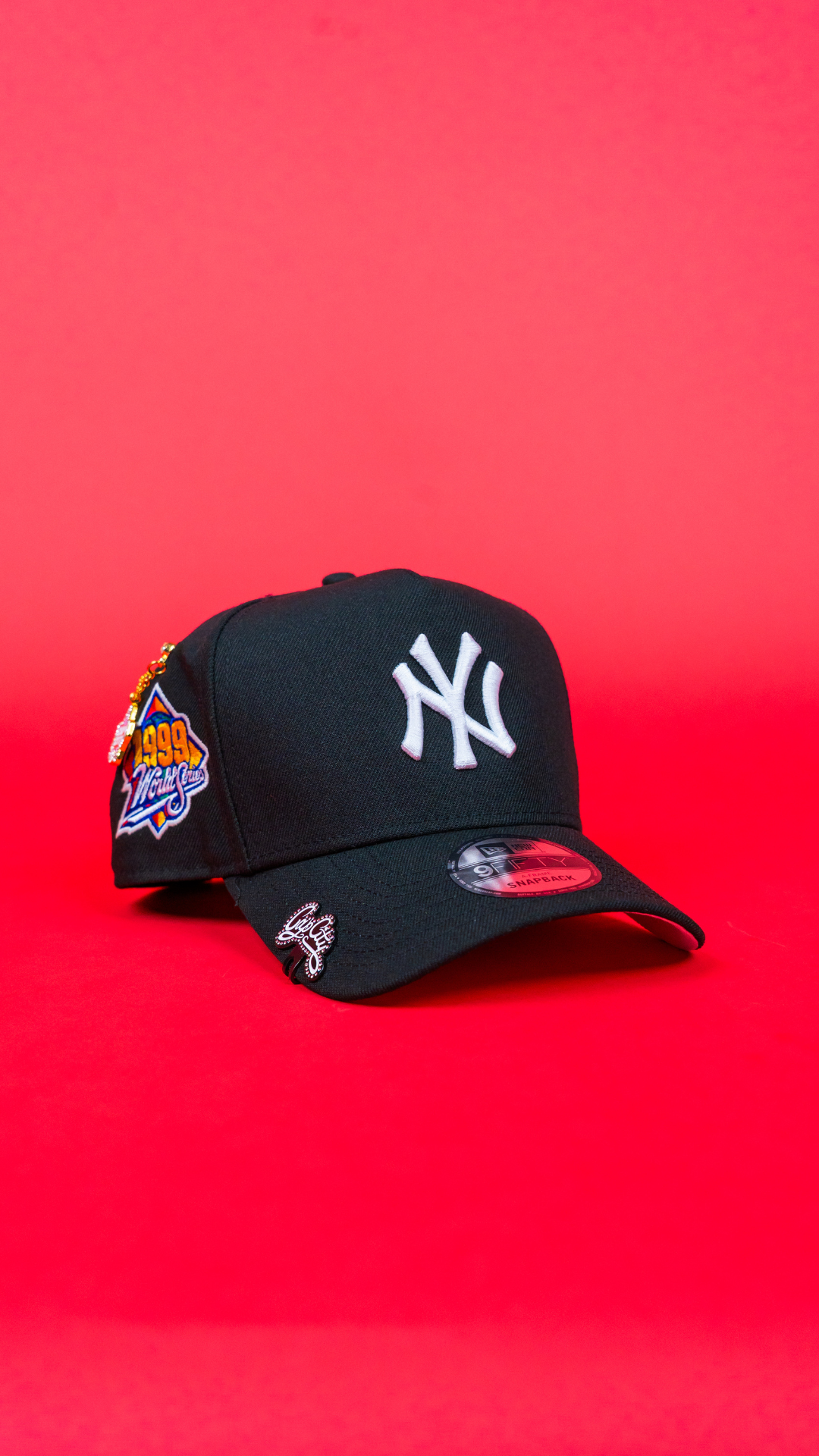 NEW ERA 9FIFTY A-FRAME BLACK NEW YORK YANKEES SNAPBACK W/ 1999 WORLD SERIES WORLD SERIES SIDE PATCH
