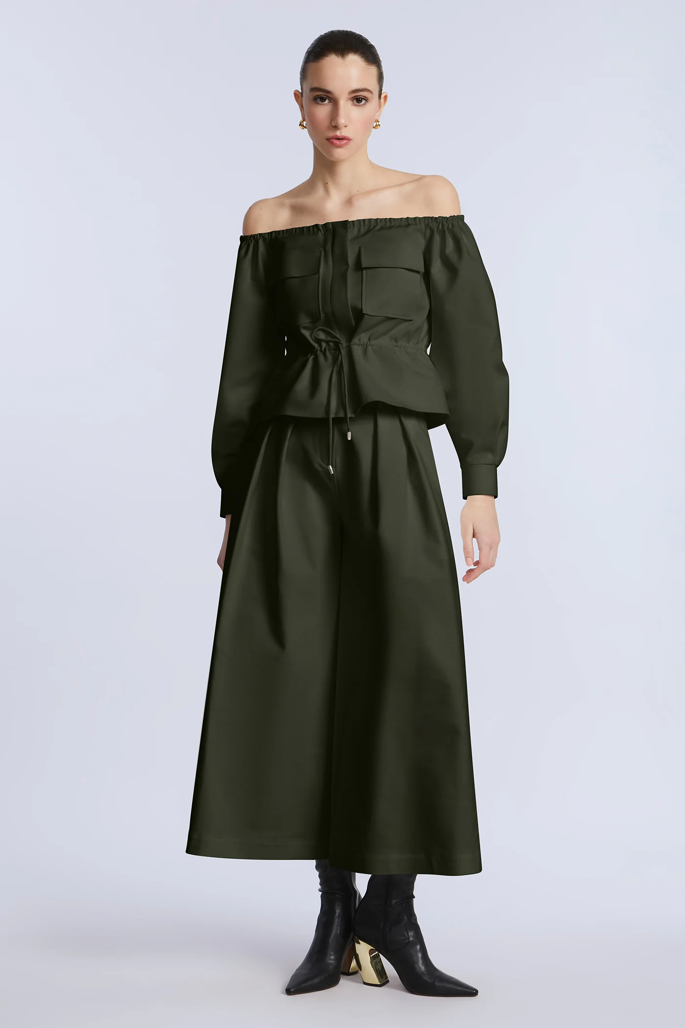 Pleated Front Crop Pant