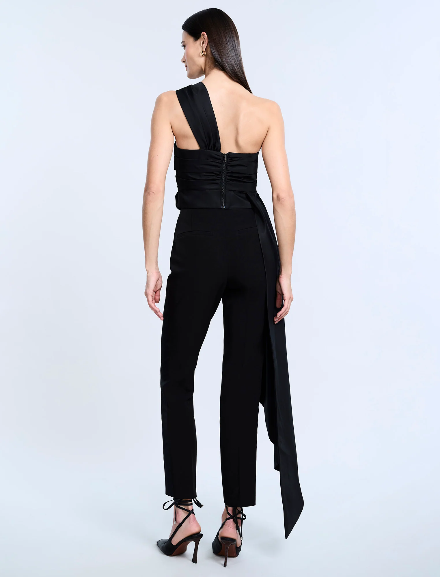 Bustier With Long Train