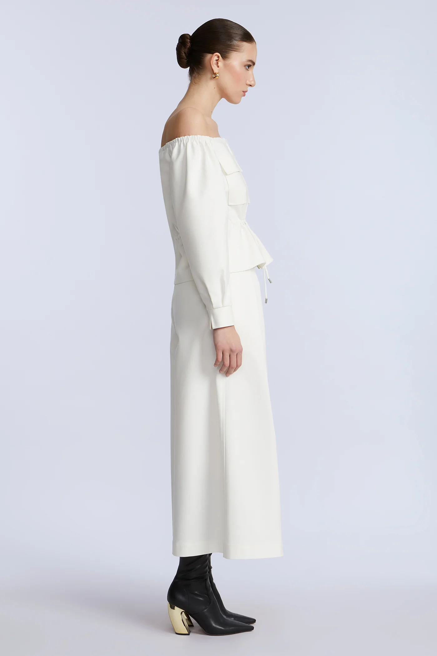 Pleated Front Crop Pant