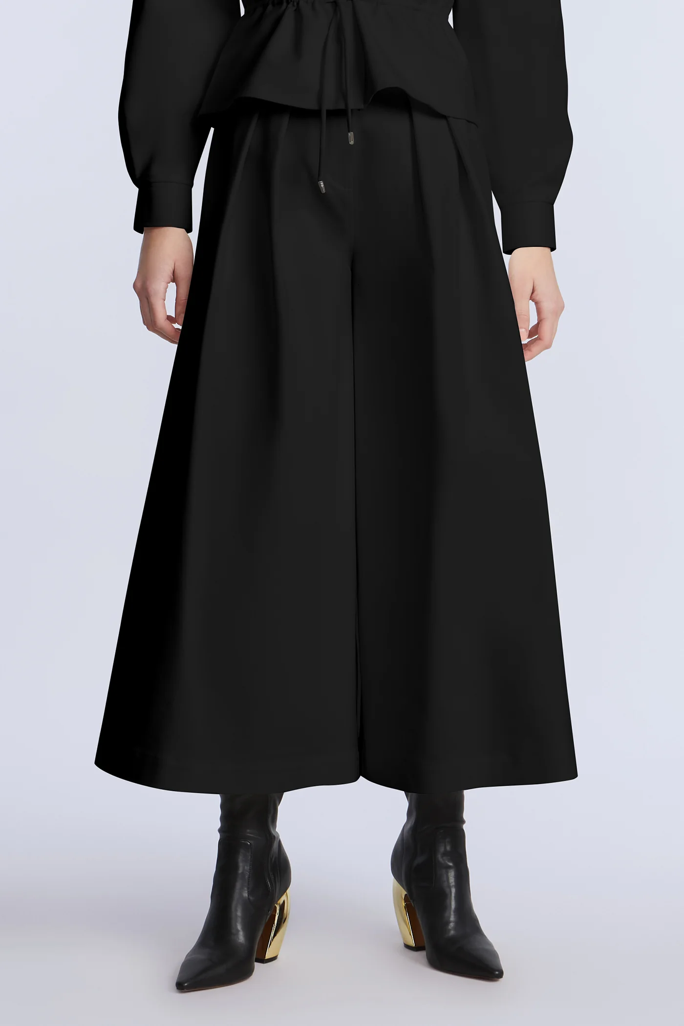 Pleated Front Crop Pant