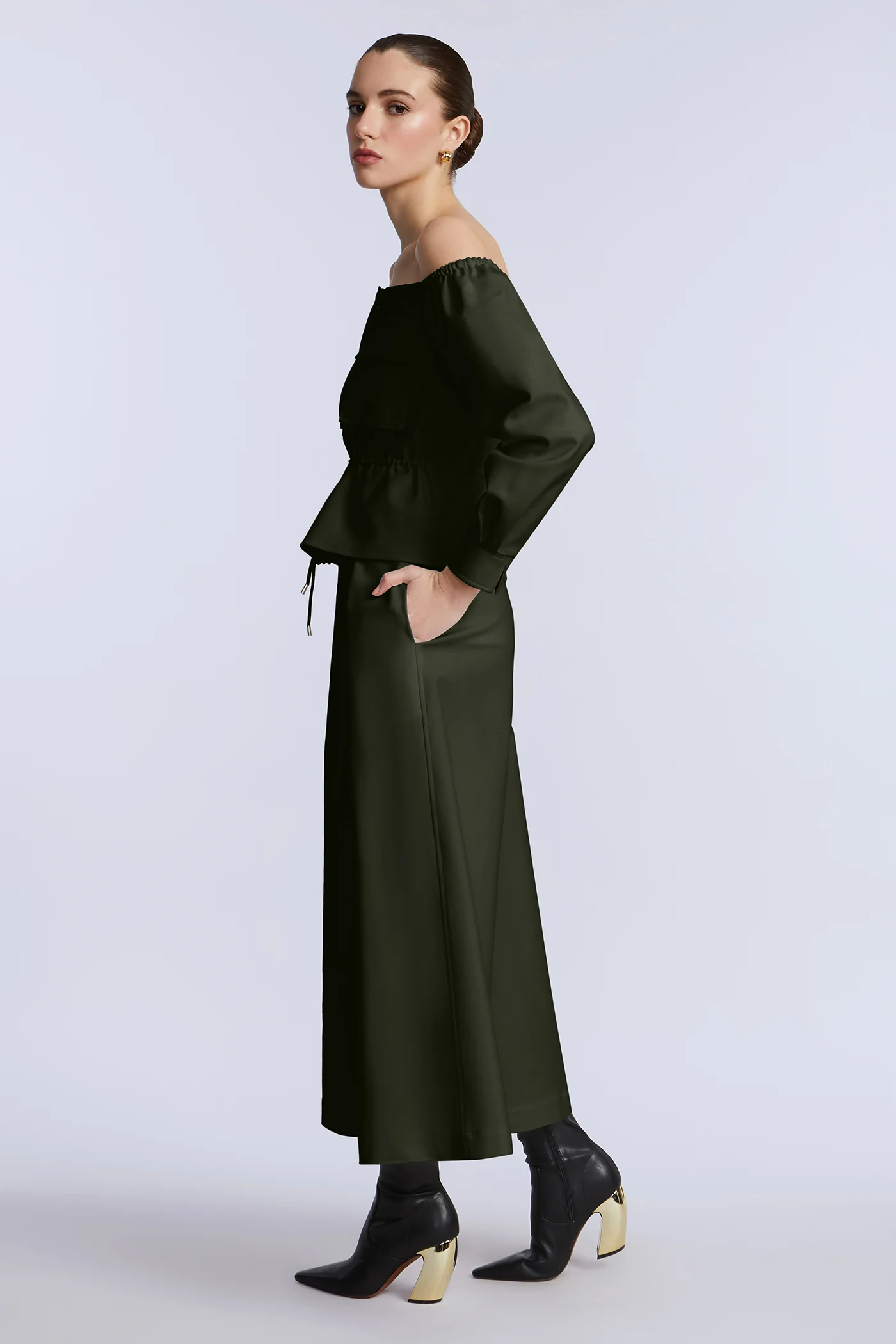 Pleated Front Crop Pant