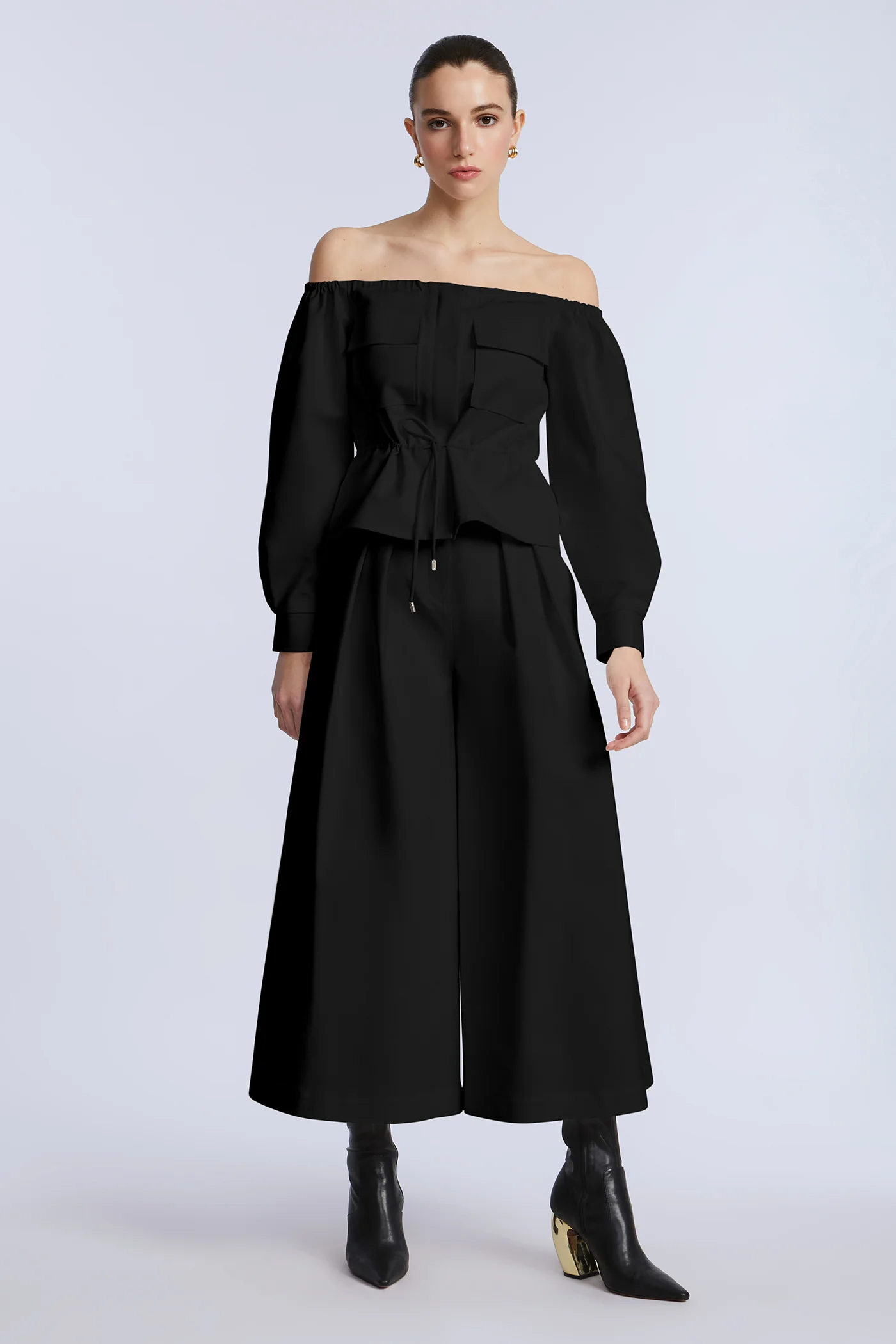 Pleated Front Crop Pant