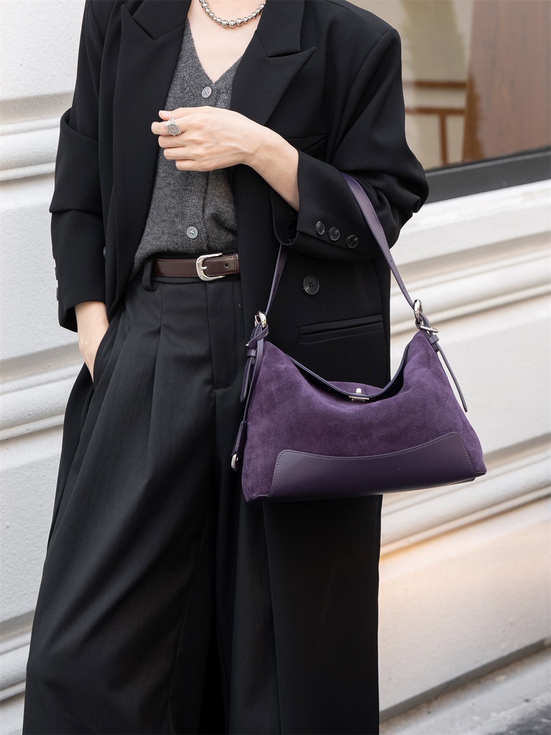 2025 New Commuter Women's Bag Single Shoulder Crossbody Bag Large Capacity Tote Bag Underarm Bag Autumn/Winter Classic Fashion Women's Bag