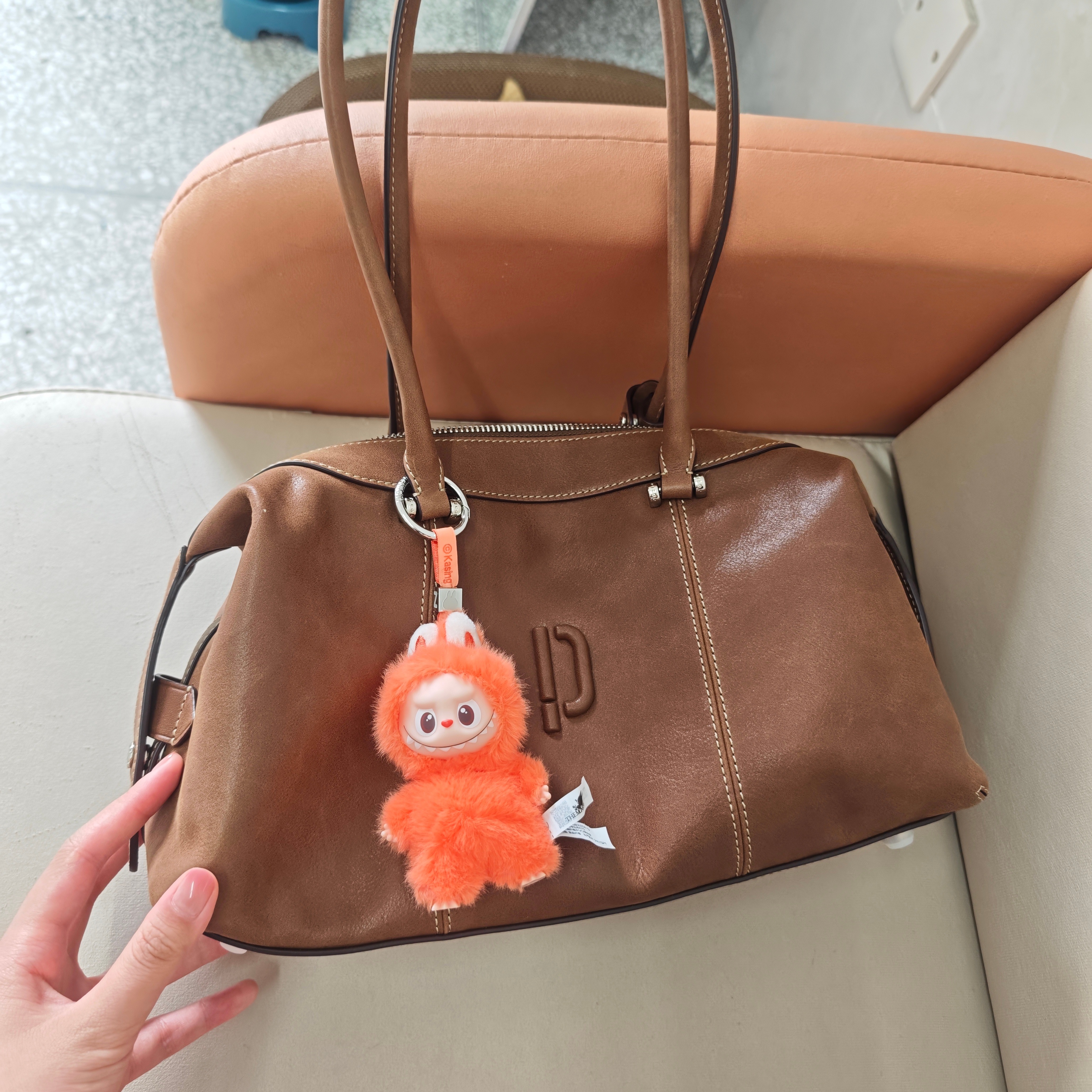 Clown bowling bag, tanned leather, oil wax, long handle, hand-held armpit bag, baguette, super popular Boston bag