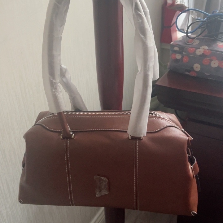 Clown bowling bag, tanned leather, oil wax, long handle, hand-held armpit bag, baguette, super popular Boston bag