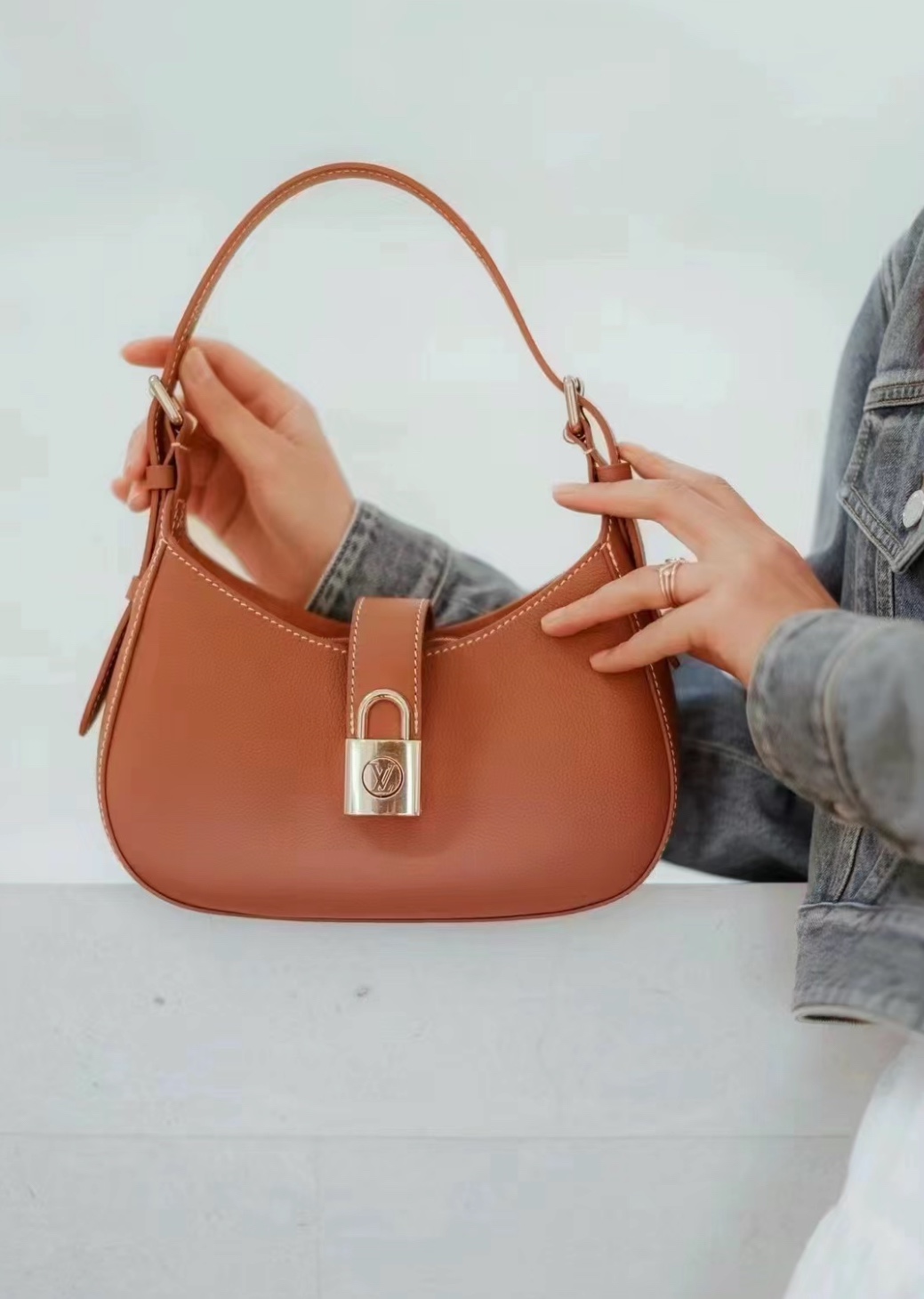 Launch Low Key Cookie Medium Handbag