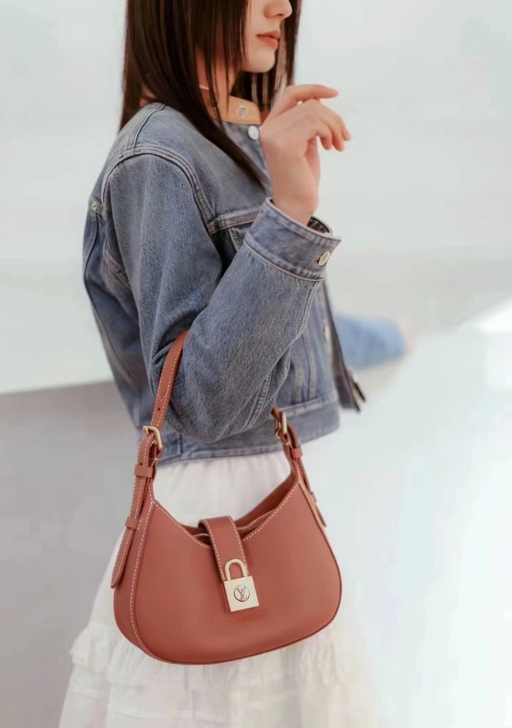 Launch Low Key Cookie Medium Handbag