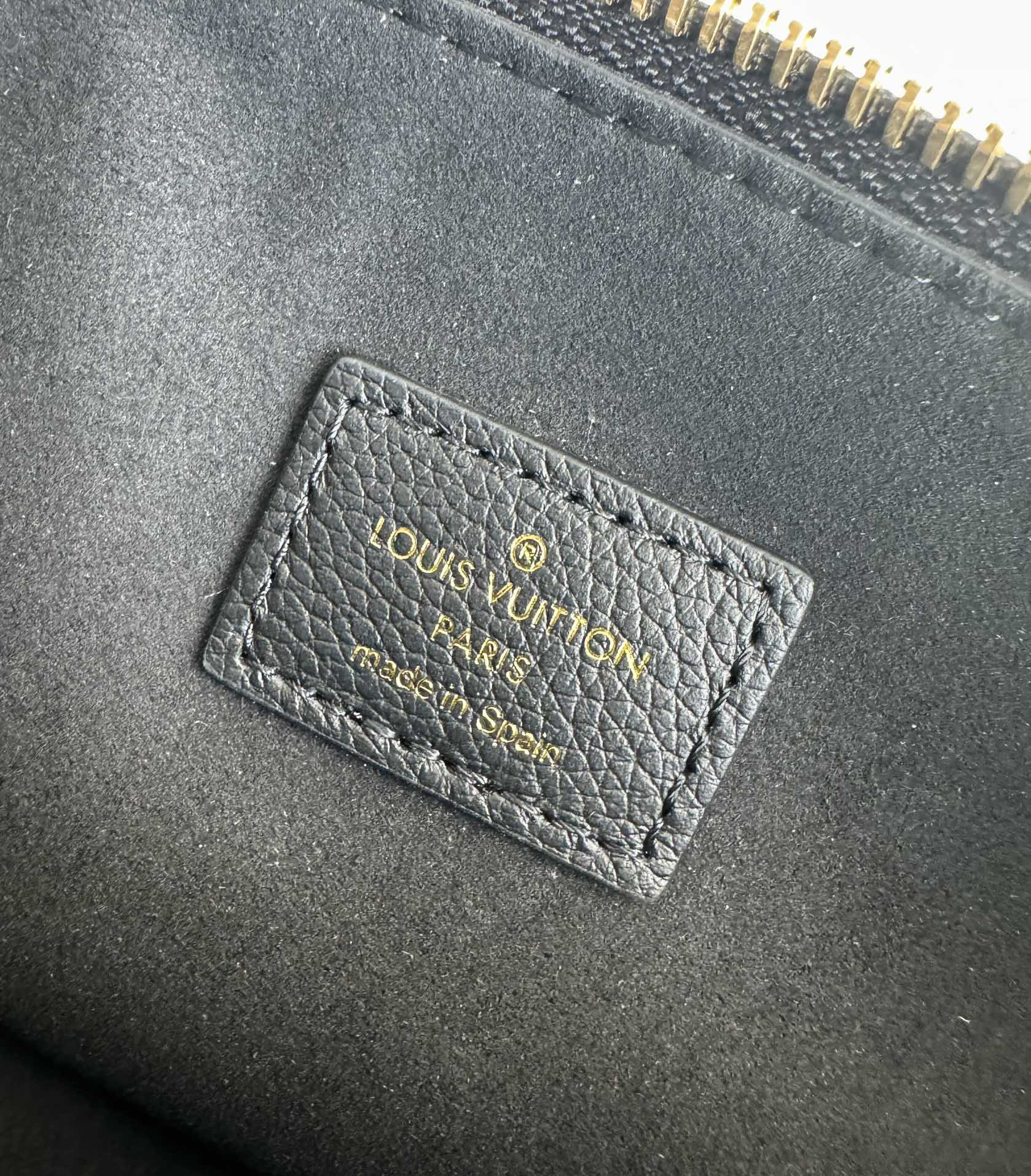 Large capacity women's bag, premium women's bag, black