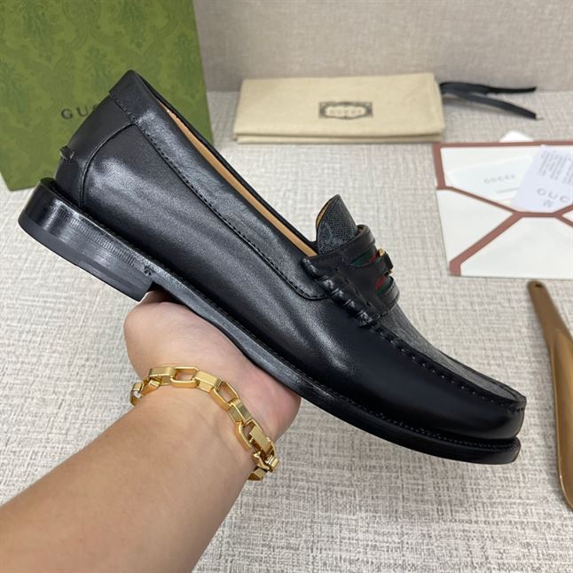 GUCCI MEN’S LOAFER WITH INTERLOCKING G – GL003