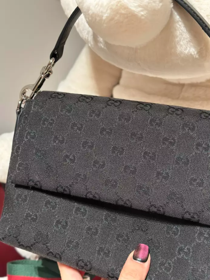 GG CANVAS SMALL CROSSBODY BAG – BG058