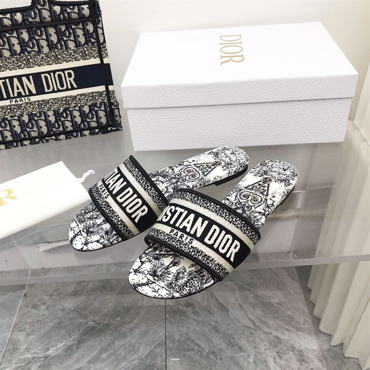 DIOR DWAY SLIDE – DS022