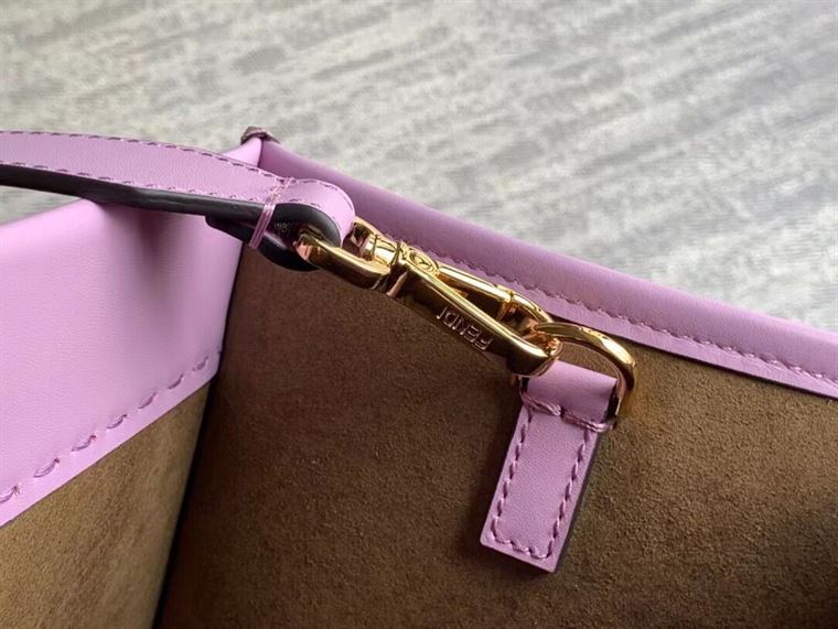 FENDI SUNSHINE MEDIUM LILAC LEATHER SHOPPER – F020
