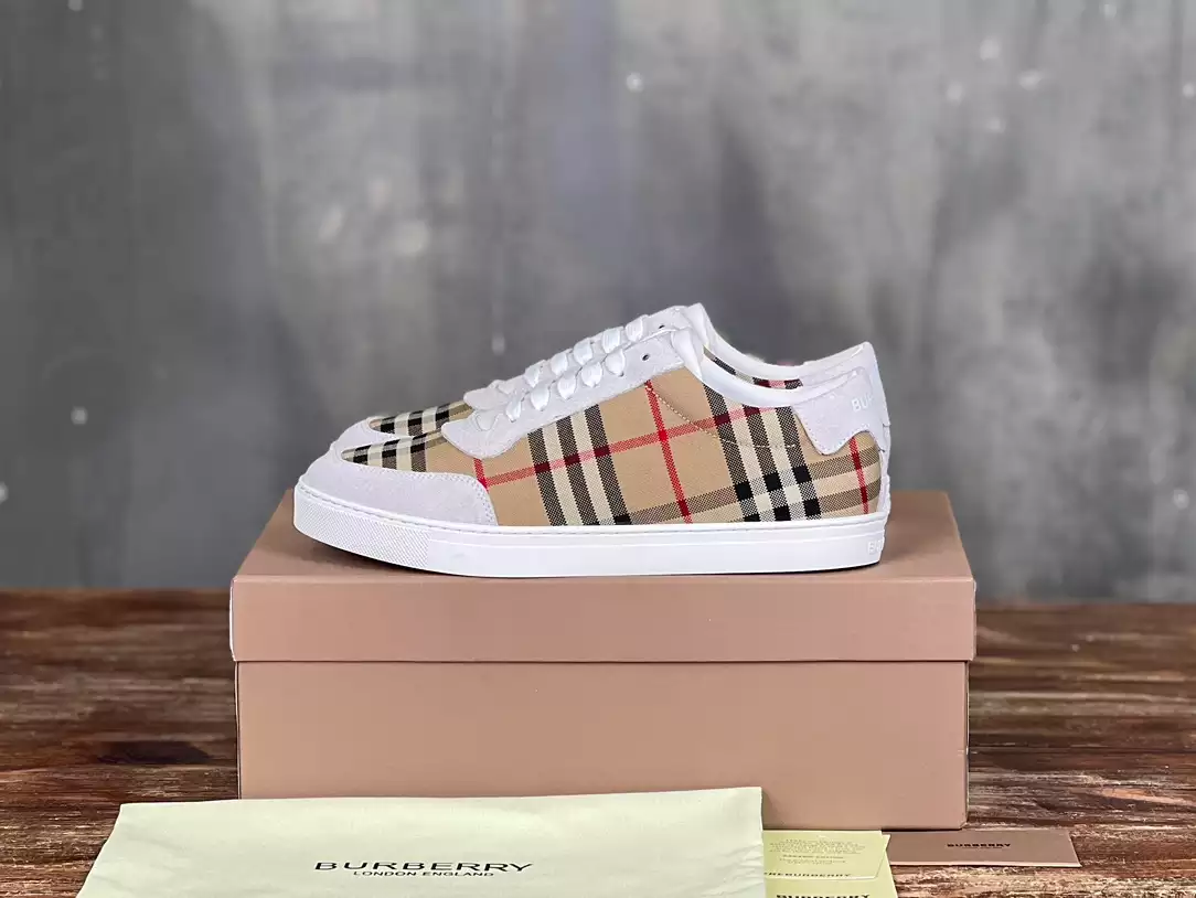 BURBERRY CHECK AND LEATHER SNEAKERS – BBR075