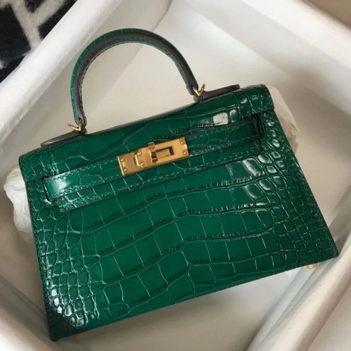 Hermes Kelly Mini II Bag In Green Embossed Crocodile Leather – HW130