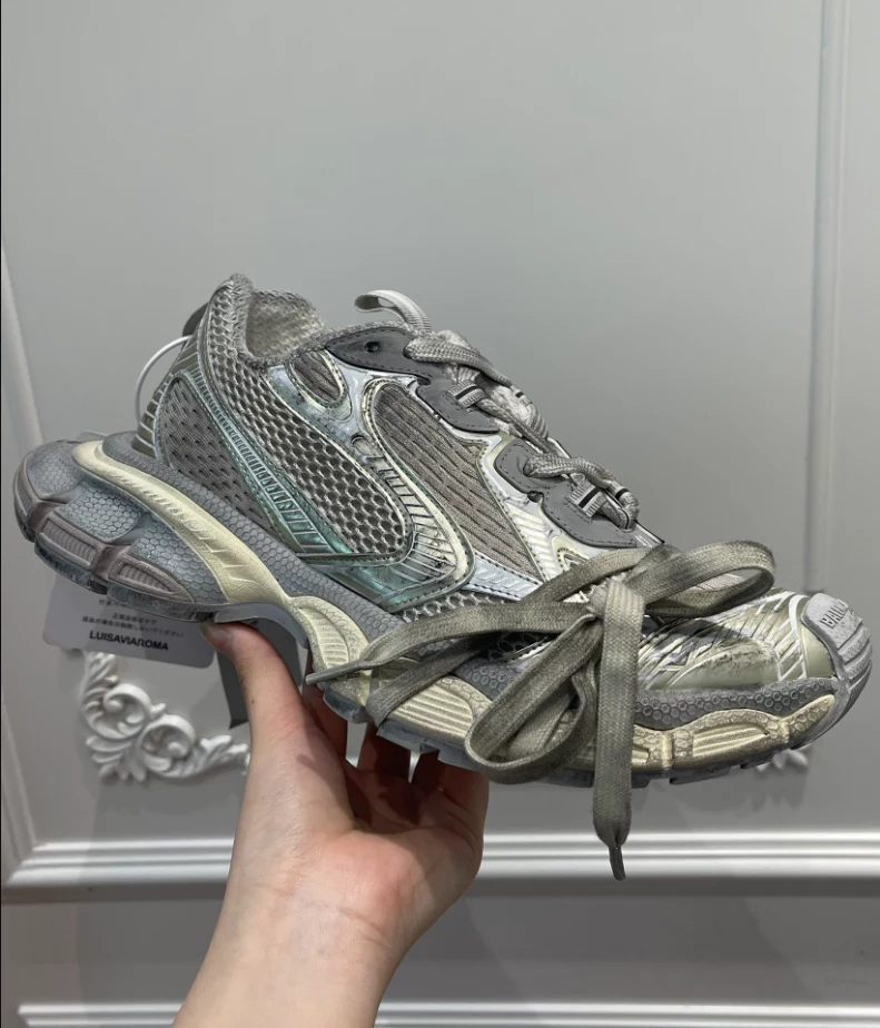 BALENCIAGA MEN’S 3XL SNEAKER – BLA117