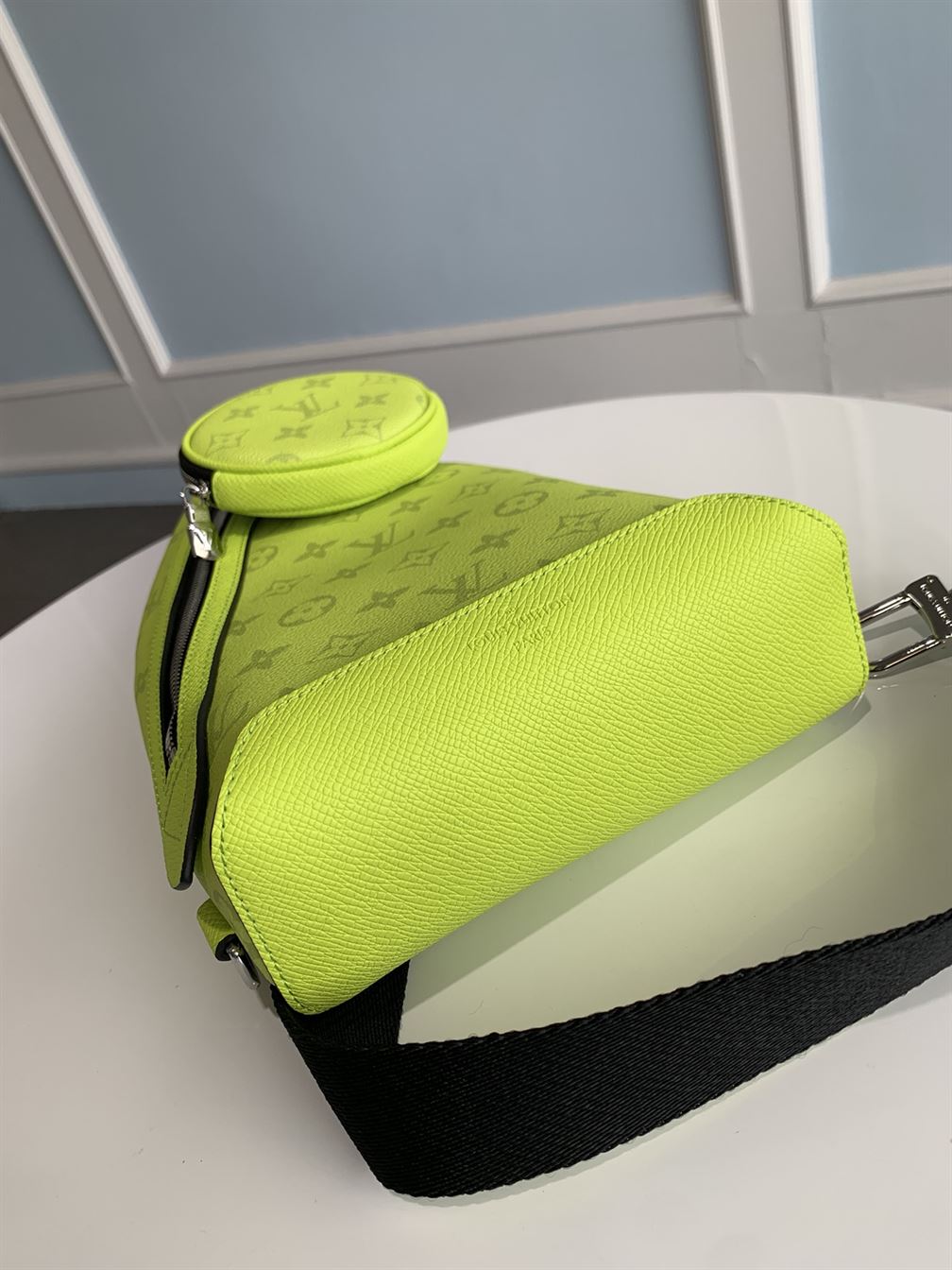 LOUIS VUITTON DUO SLING BAG TAIGARAMA – LVB061