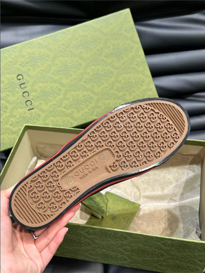 GUCCI TENNIS 1977 SNEAKER – GCC296