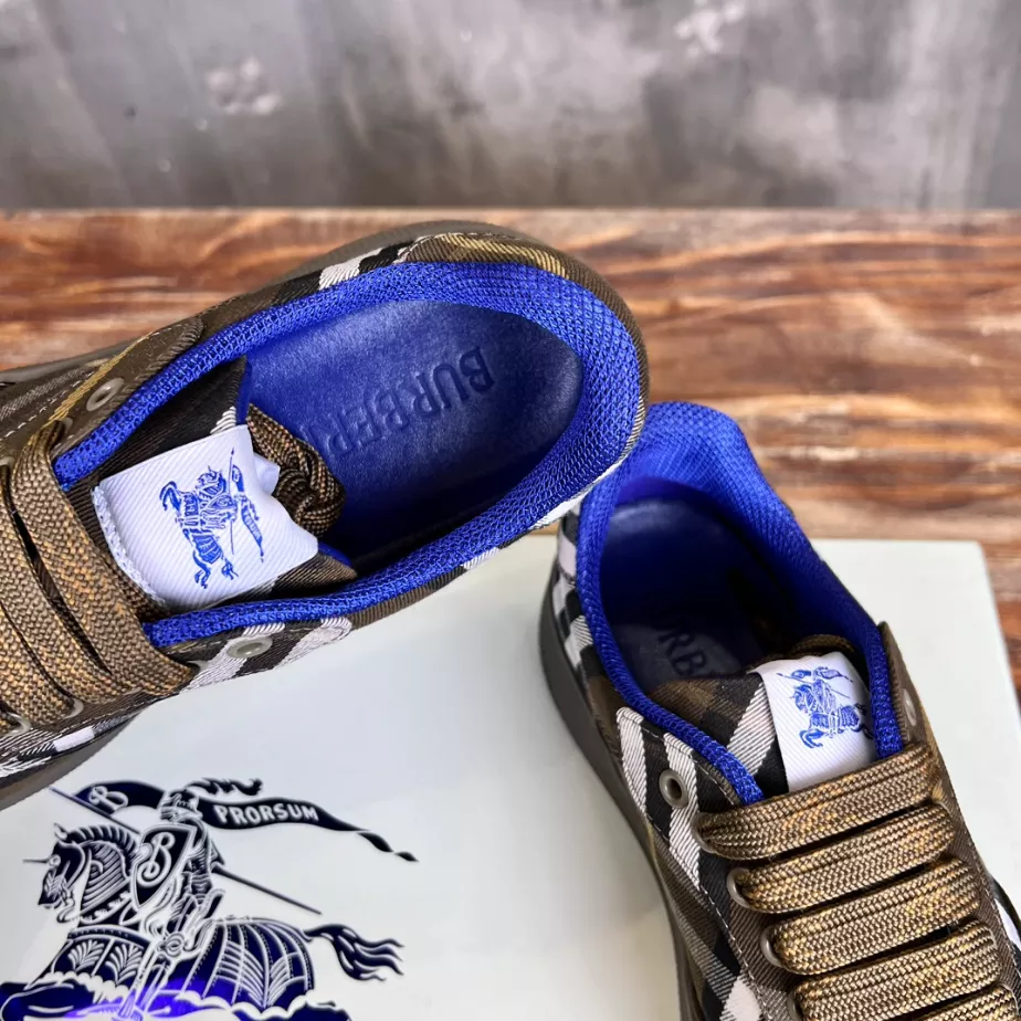 BURBERRY CHECK TERRACE SNEAKERS – BBR069