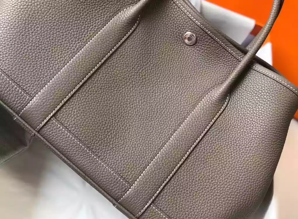 Hermes Garden Party 30 Bag In Taupe Taurillon Leather – HW077