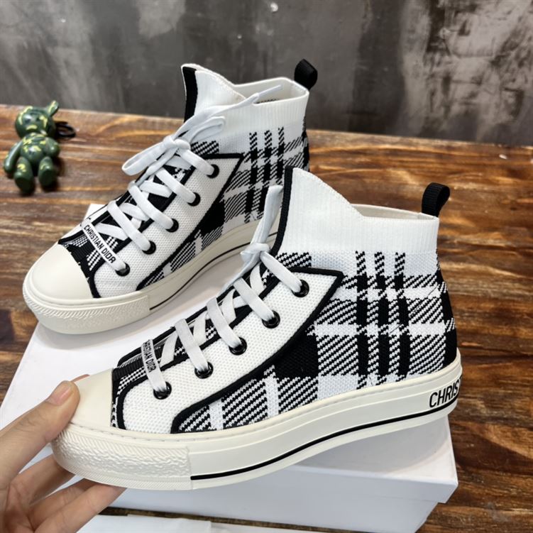 DIOR WALK’N’DIOR SNEAKER – DO122