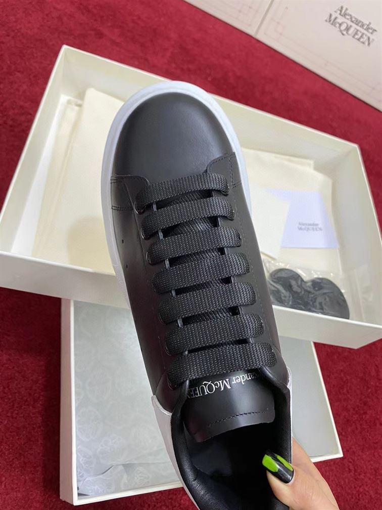 ALEXANDER MCQUEEN SNEAKER – ALD008