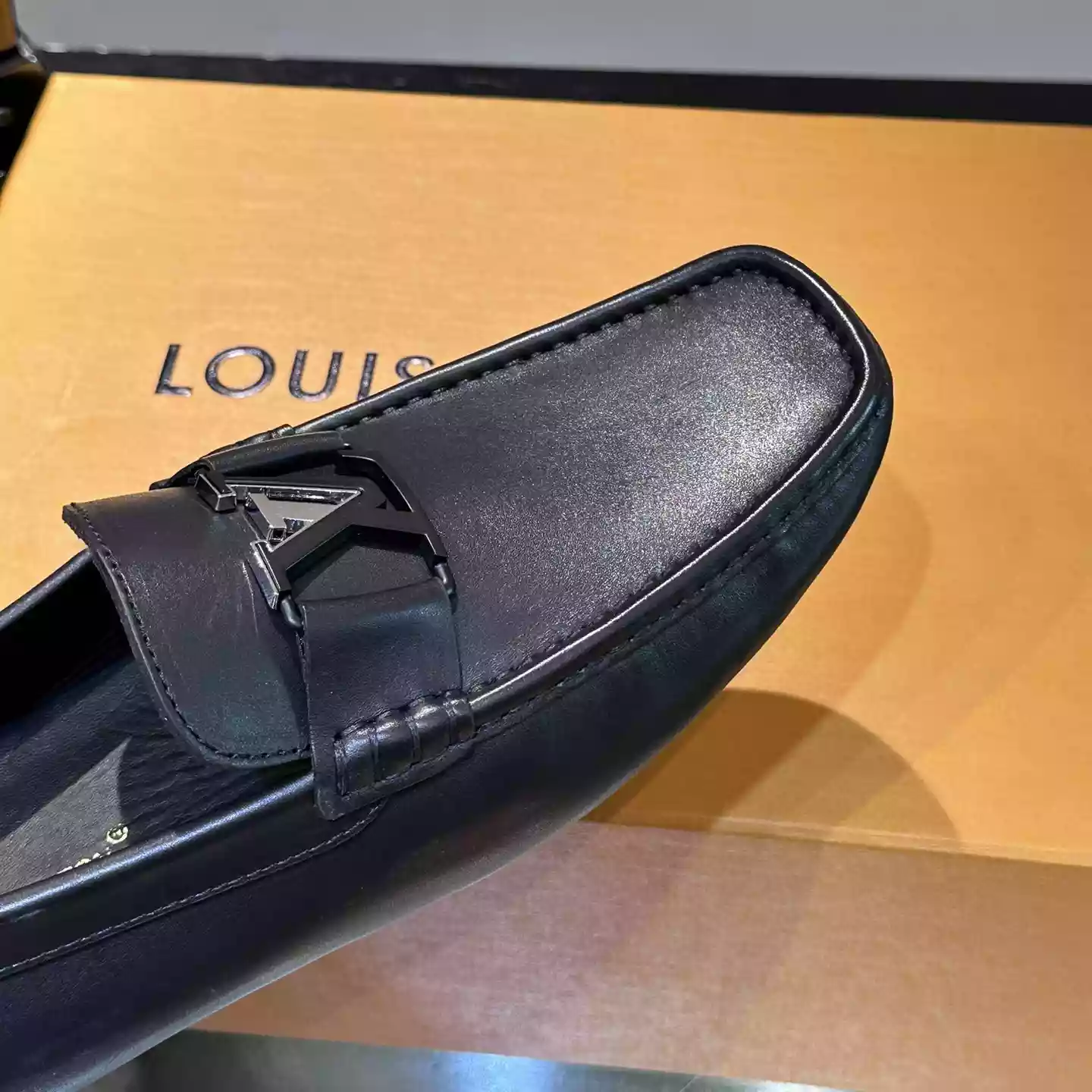 MONTE CARLO MOCASSIN IN BLACK – VL044