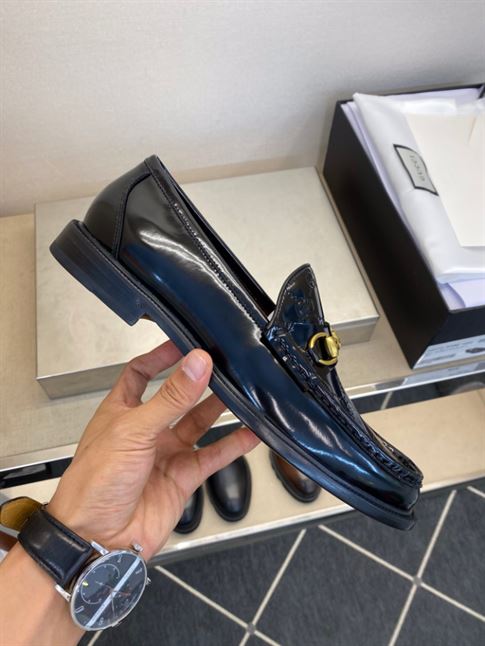 GUCCI HORSEBIT LEATHER LOAFER – GL043