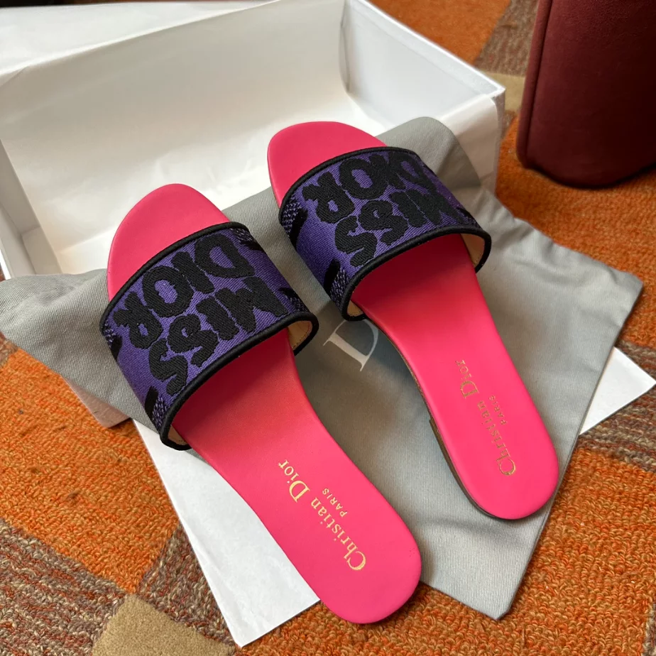 DIOR DWAY SLIDE – DS026