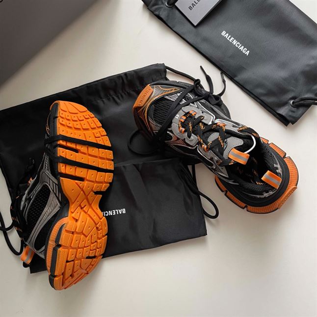 BALENCIAGA 3XL SNEAKER IN BLACK – BLA084