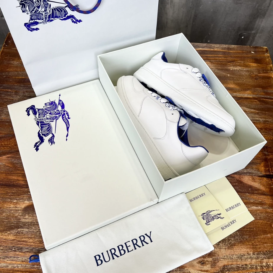 BURBERRY LEATHER TERRACE SNEAKERS – BBR086