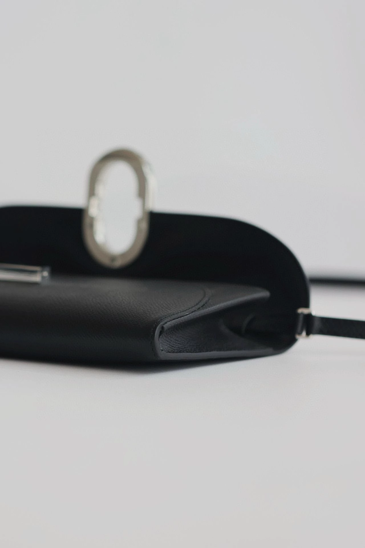 Hermes Maillon To Go Wallet in Noir Epsom Calfskin – HW172