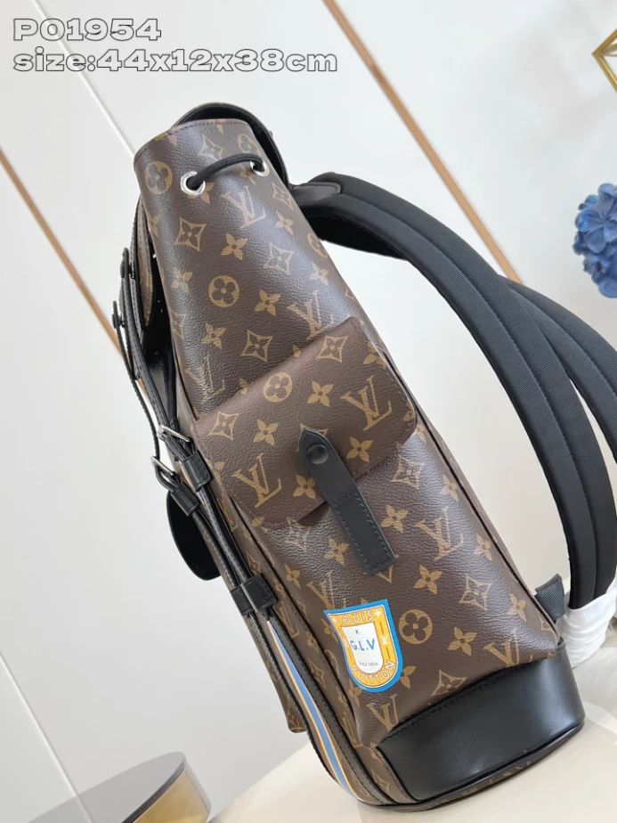 LOUIS VUITTON CHRISTOPHER MM MONOGRAM ECLIPSE – LW457