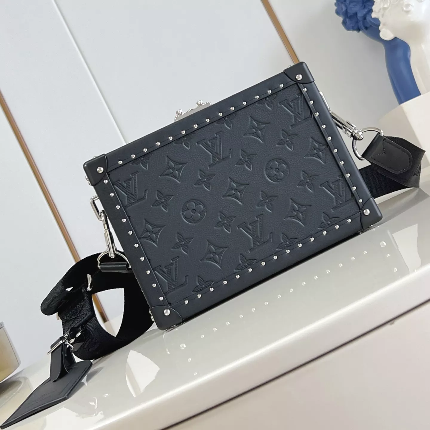 CLUTCH BOX BLACK MONOGRAM SHADOW COWHIDE LEATHER M12876  – LW275