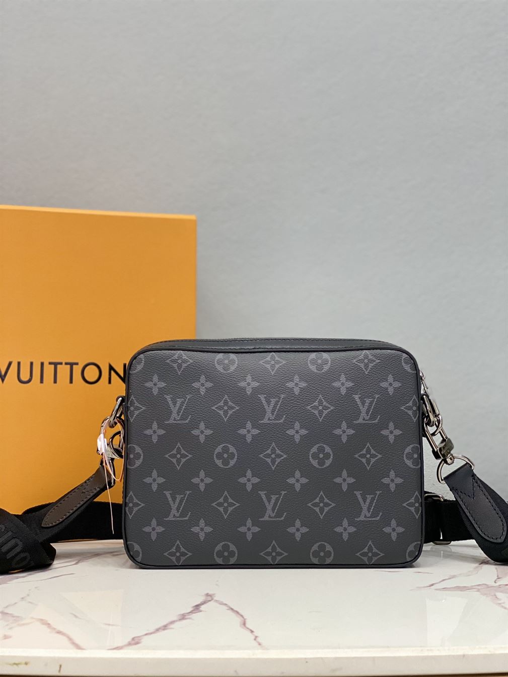 LOUIS VUITTON TRIO MESSENGER BAG – LVB025