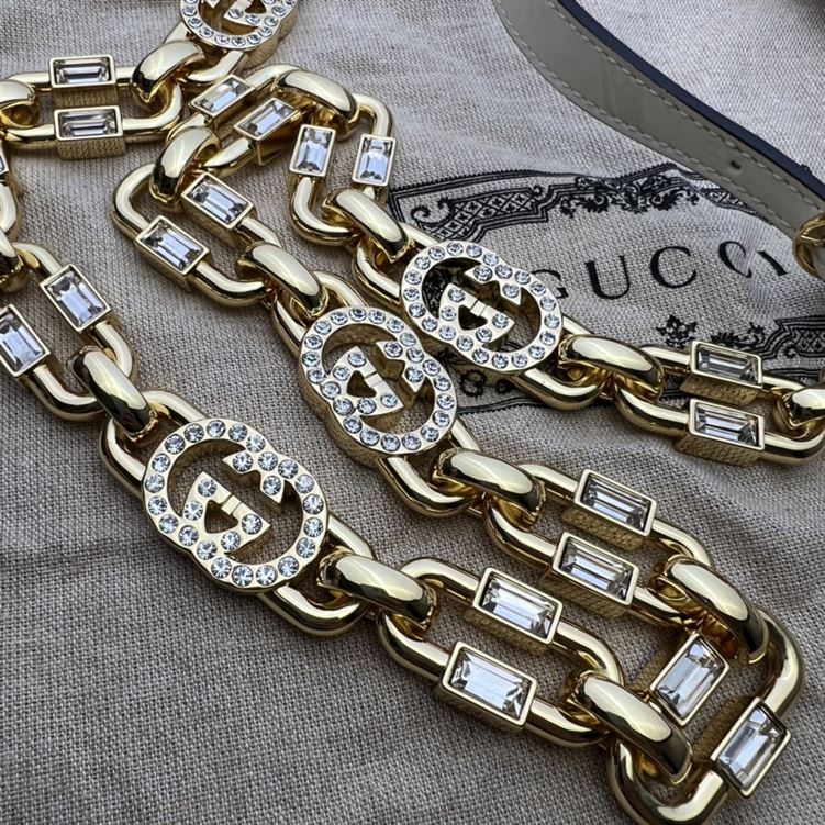 GUCCI JACKIE 1961 MINI SHOULDER BAG WITH WHITE PATENT LEATHER – GB72