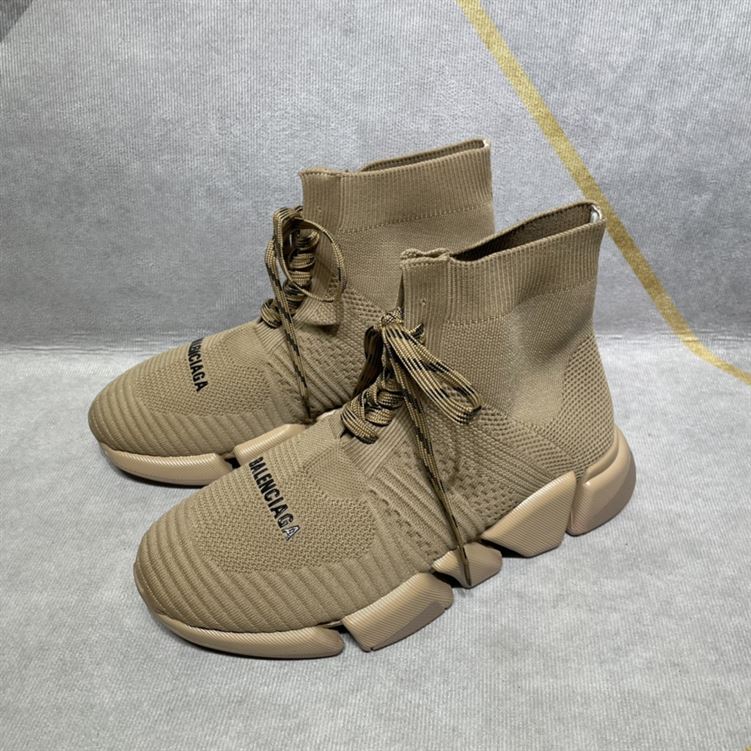 BALENCIAGA MEN’S SPEED 2.0 LACE-UP RECYCLED KNIT SNEAKER IN BEIGE – BLA032