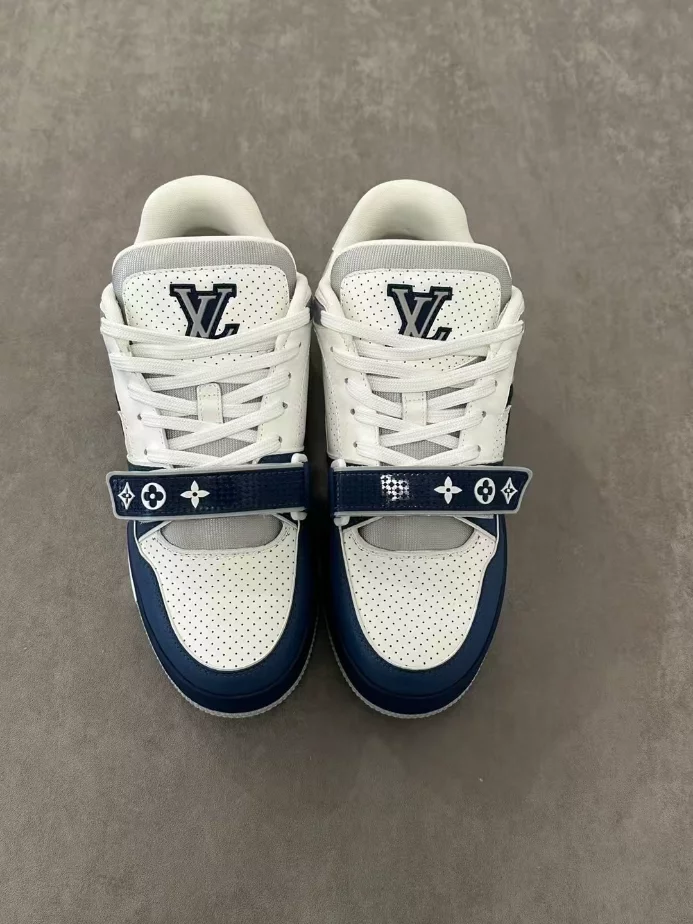 LOUIS VUITTON TRAINER SNEAKER – LVS246