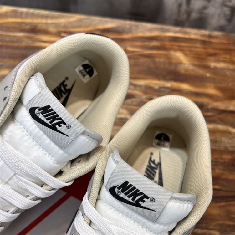 NIKE SB DUNK LOW SNEAKER – NSN016